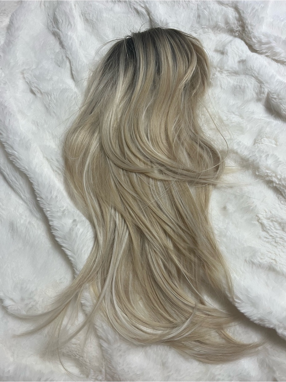 Blonde Layered Women's wig  - Natural Ash Blonde
